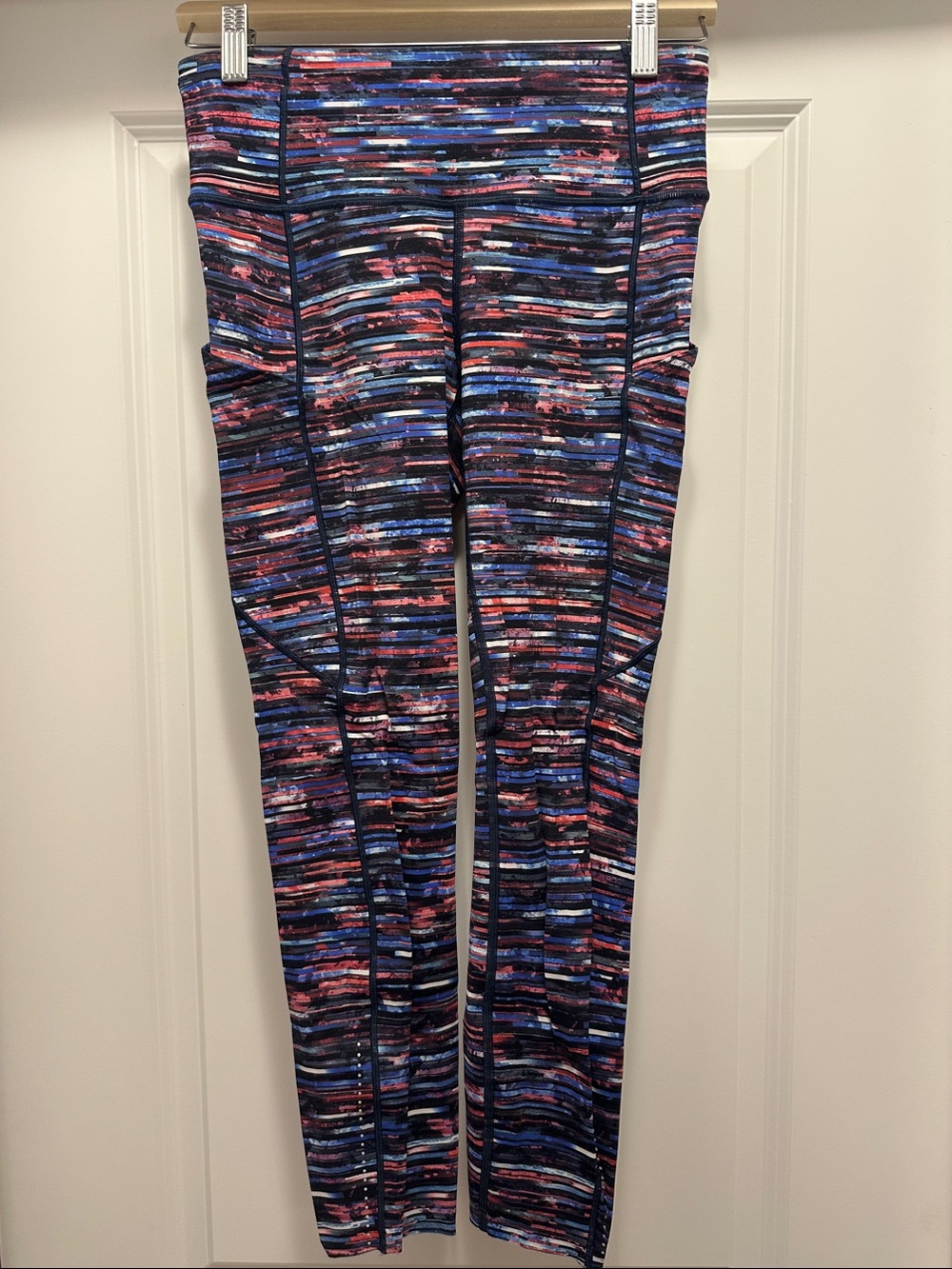Lululemon Wunder Under Printed Performance Leggings in Blue, Red & Black